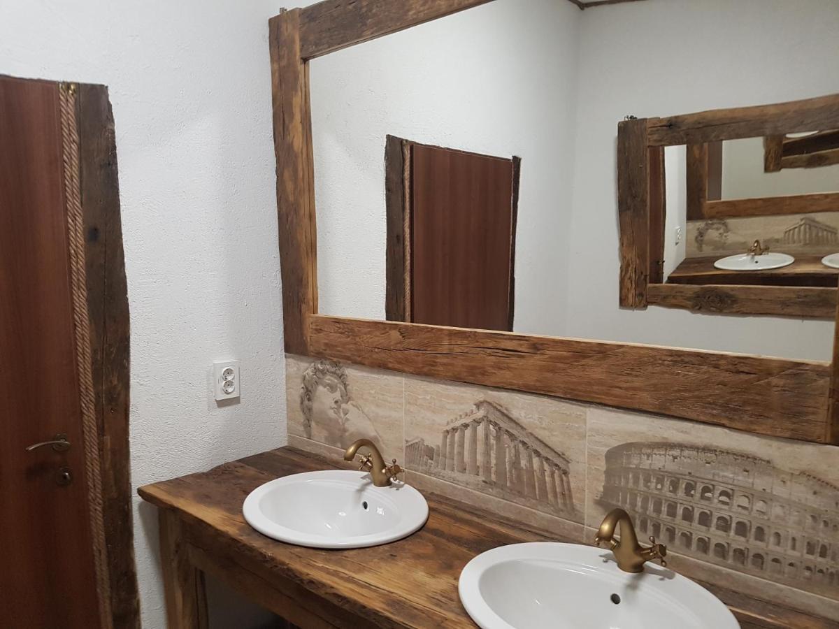 Casa Irinella Bed & Breakfast Satu Mare Bagian luar foto