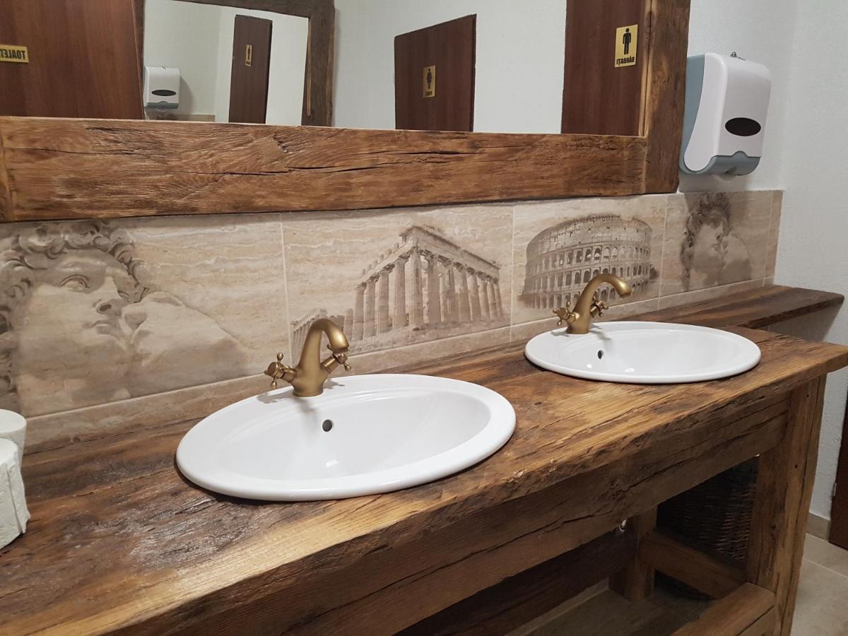 Casa Irinella Bed & Breakfast Satu Mare Bagian luar foto