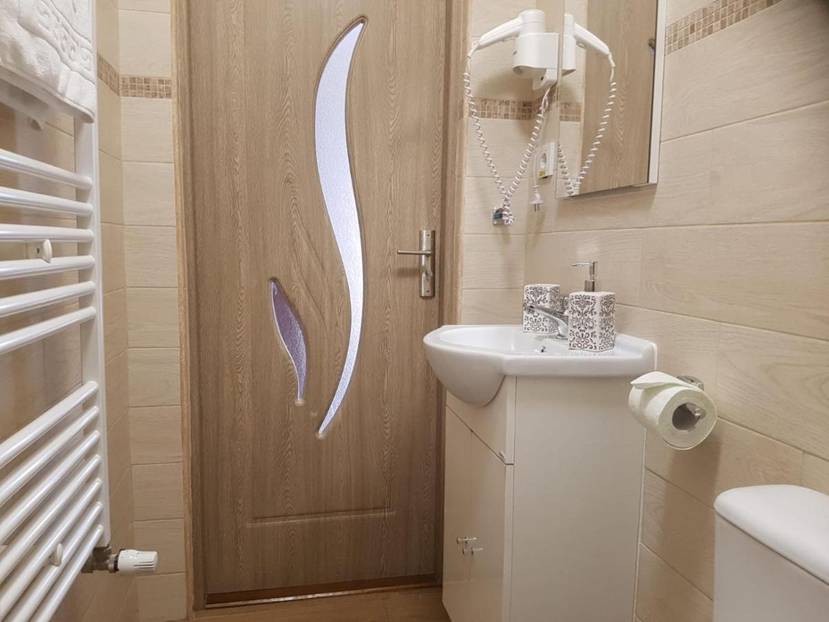 Casa Irinella Bed & Breakfast Satu Mare Bagian luar foto