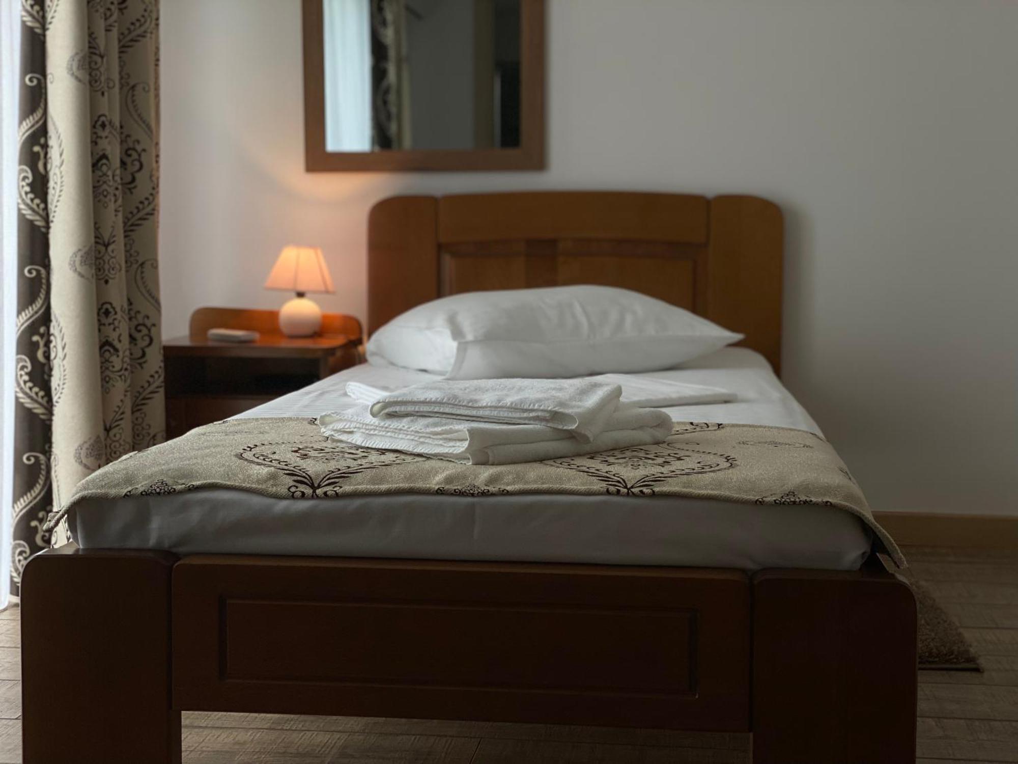 Casa Irinella Bed & Breakfast Satu Mare Bagian luar foto