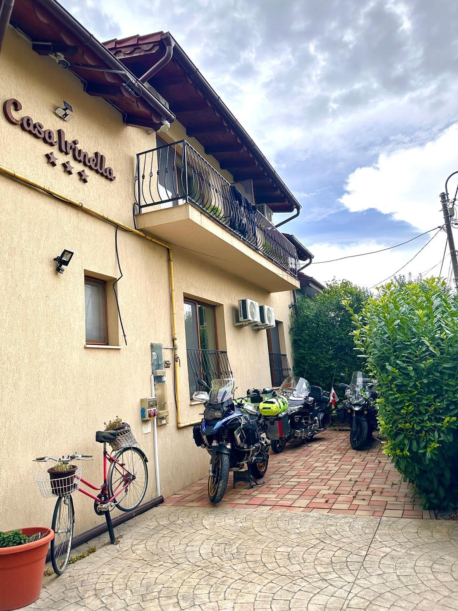 Casa Irinella Bed & Breakfast Satu Mare Bagian luar foto